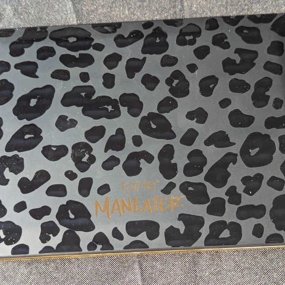 Tarte Maneater After Dark Eyeshadow Palette - Picture 3 of 4